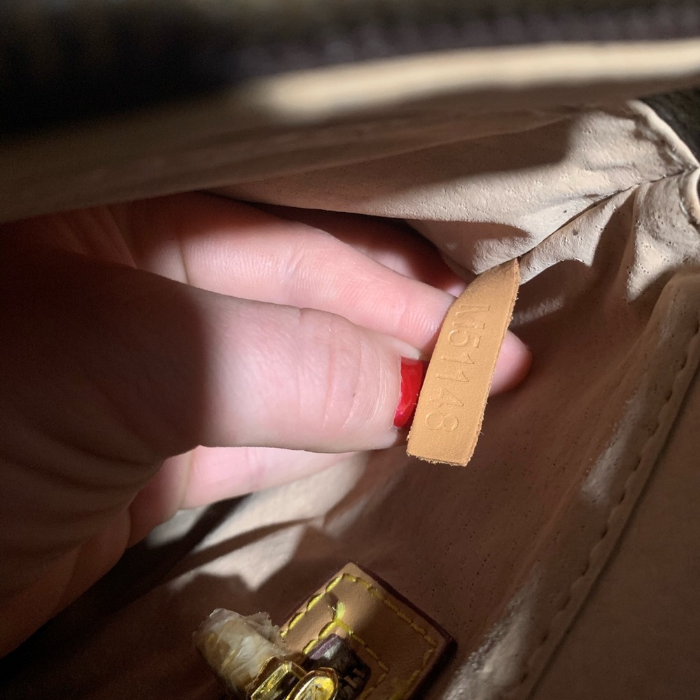 Louis Vuitton bag - Picture 8 of 8
